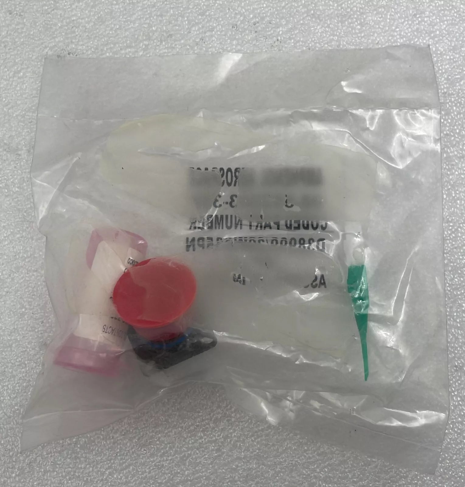 [LOT 6 PCS] Amphenol D38999/20WC35PN Circular MIL Spec Connector