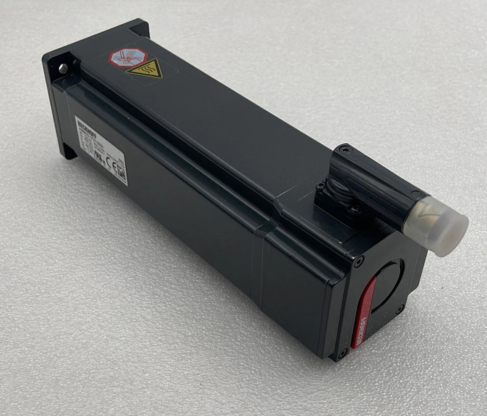 **NEW** BECKHOFF AM8033-1F21-0000 Servo Motor 6000rpm 1.7kW 24VDC