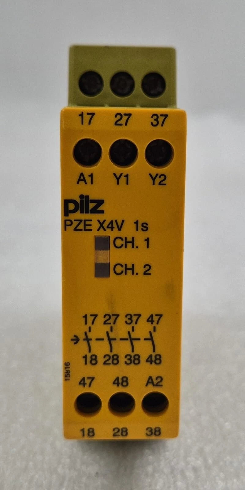 PILZ PZE X4V 1s Safety Relay