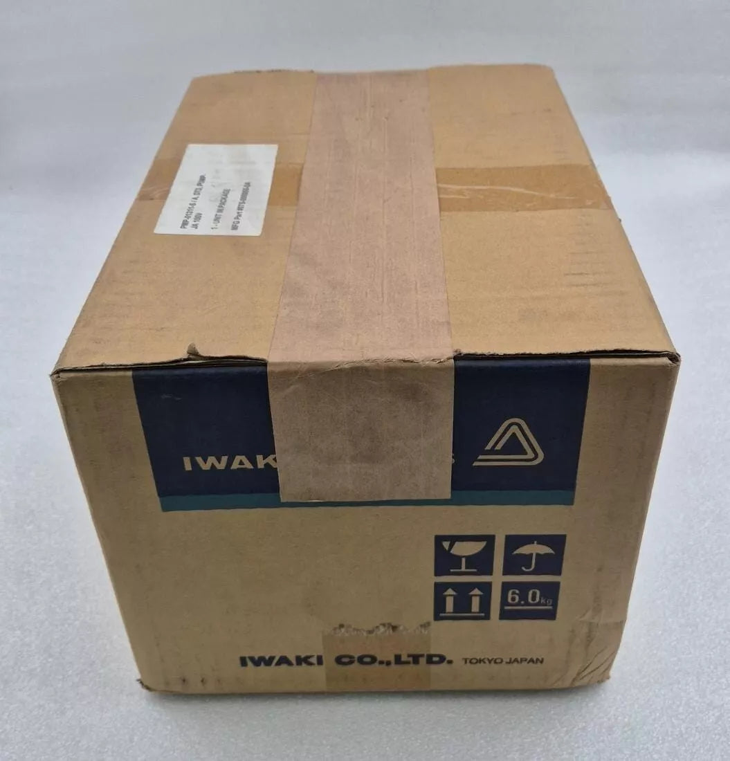 Iwaki MD-70R magnetic drive water pump industrial fluid transfer pump