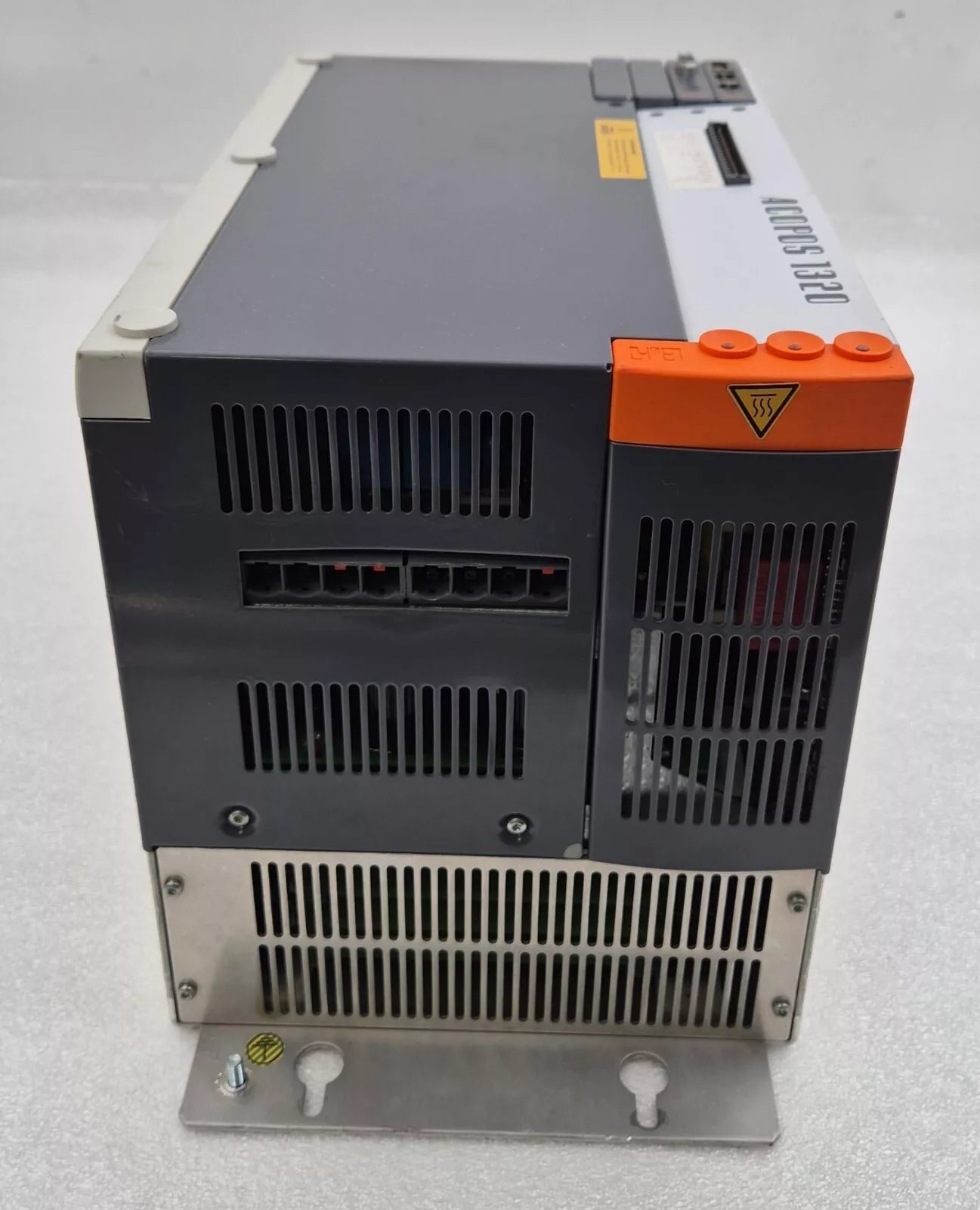 B&R Automation ACOPOS 1320 8V1320.00-2 Servo Drive 480V 34A W/ AC114 & AC122