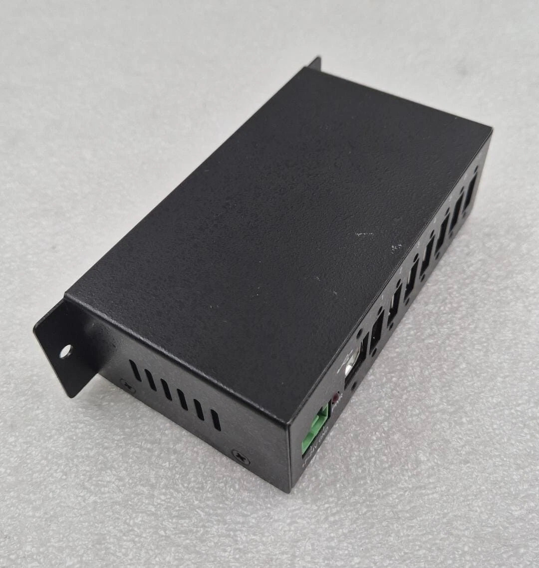 ANTAIRA USB-HUB7K-V2 7-PORT USB 2.0 Metal Hub w/ DIN RAIL Mounting Kit