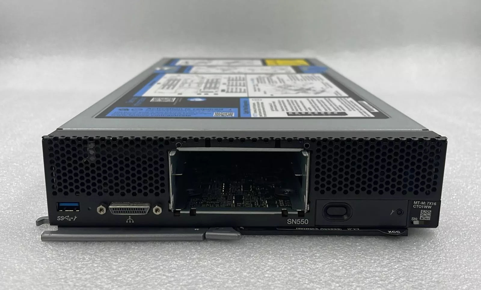 Lenovo SN550 ThinkSystem 7X16-CTO1WW Server Node 01FP030