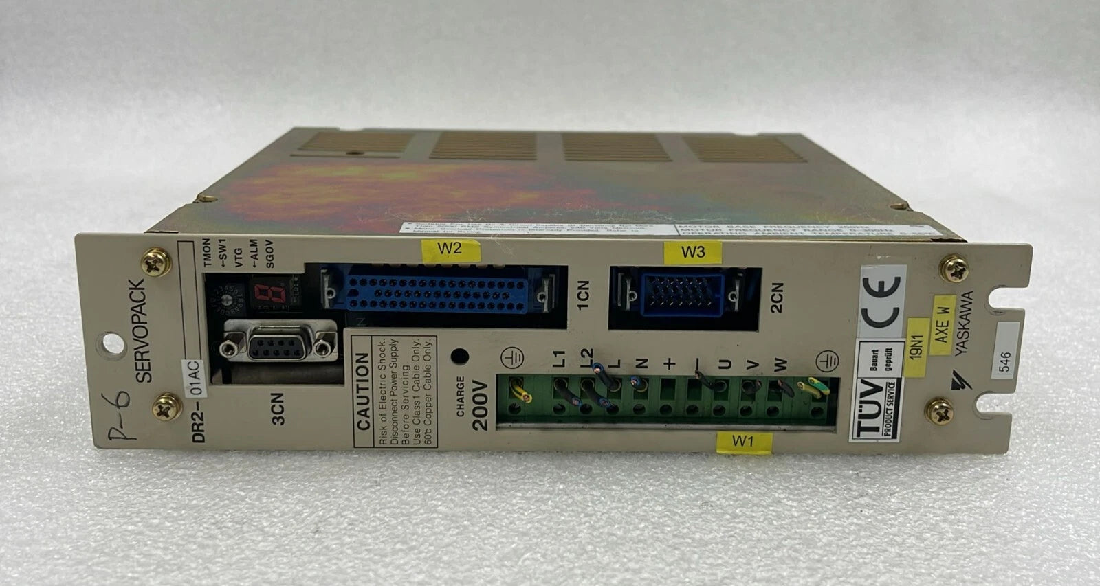 YASKAWA SERVOPACK DR2-01AC Servo Driver 200-230V 50/60Hz kW0.2