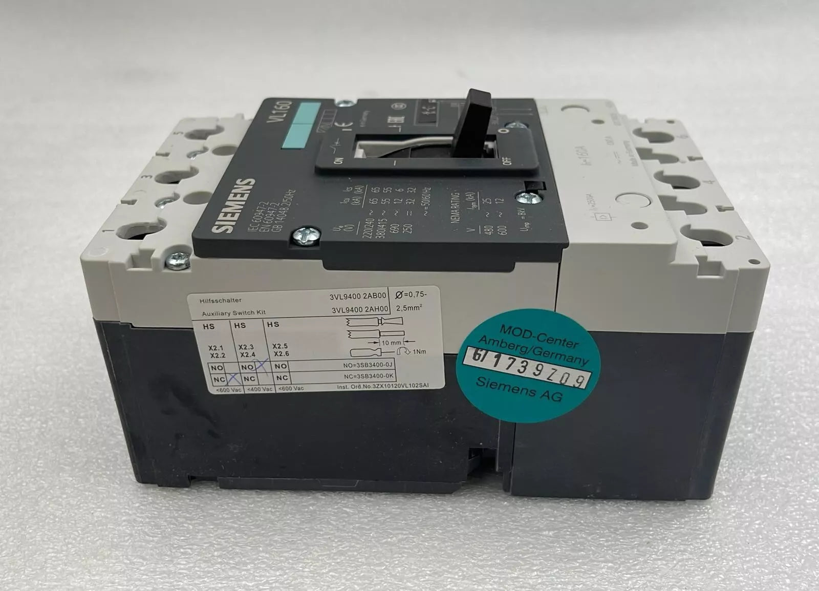 Siemens VL160 circuit breaker 3VL2716-1AA33-0AA0 & Current Trigger 3VL9216-7DE30