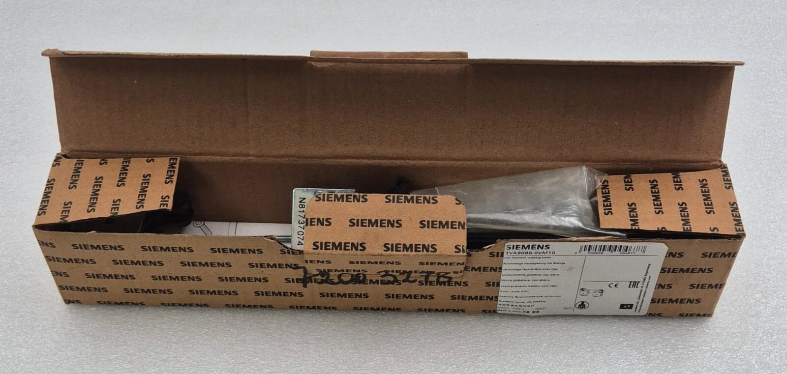NEW - Siemens 3VA9088-0VM30 Rear Interlock Walking Beam