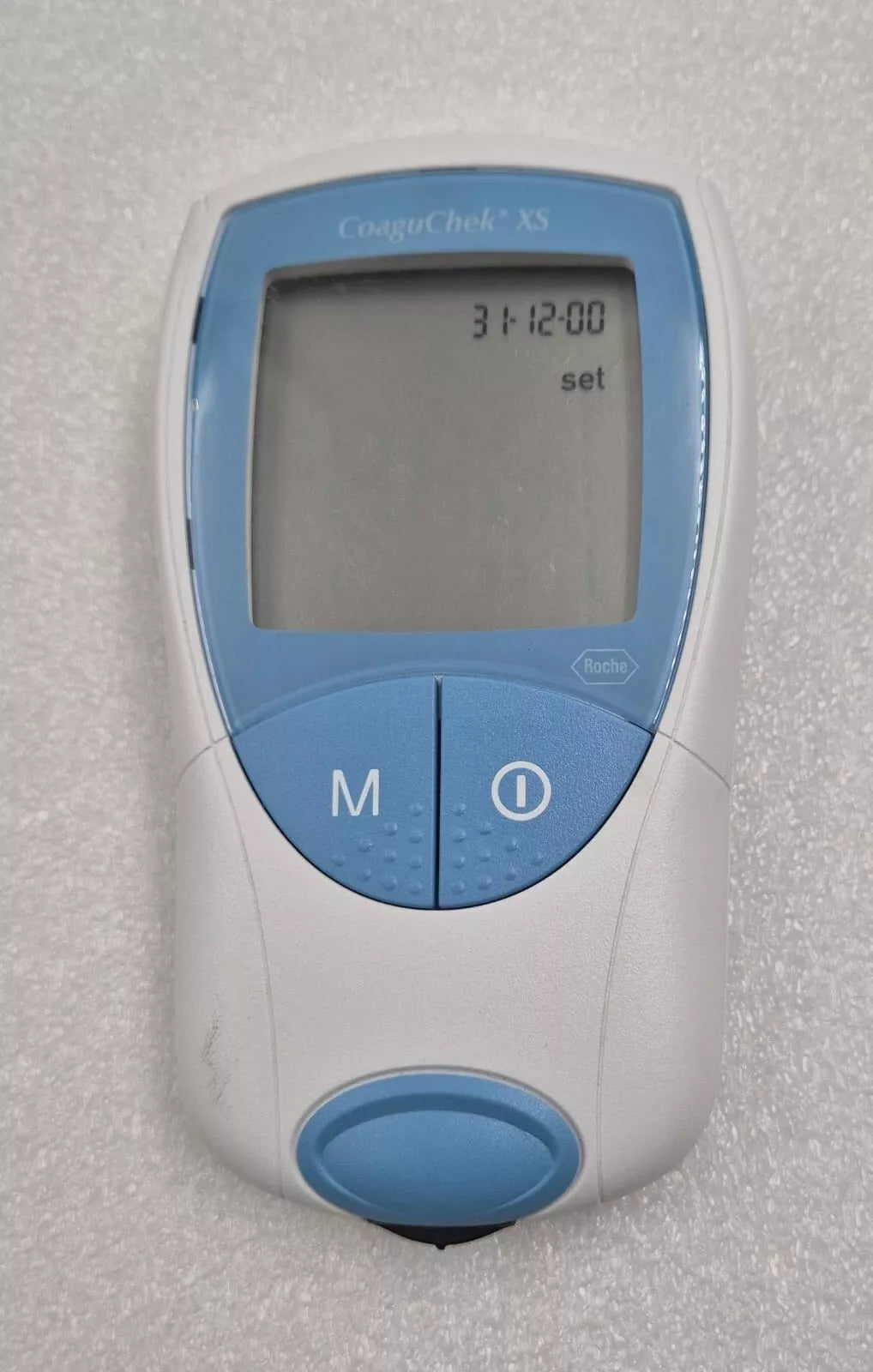 Roche CoaguChek XS Coagulation Meter Cat/Typ 03666794 W/ Case 2* Test Strips