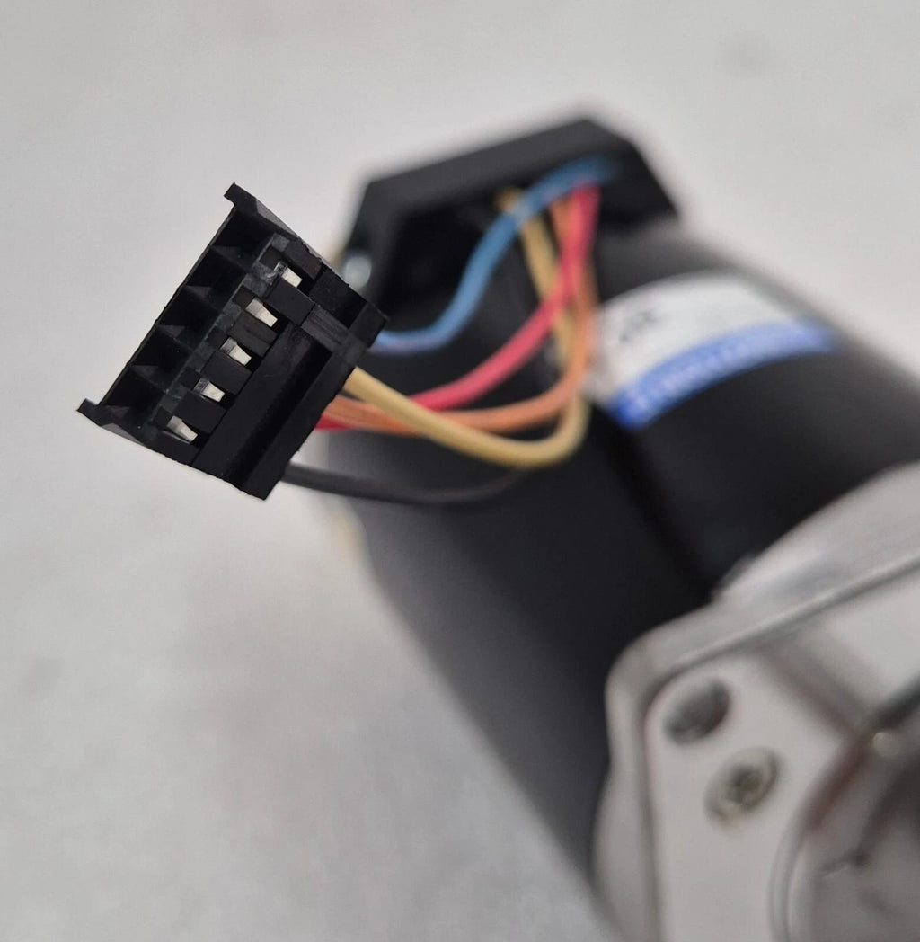 **NEW** SANYO DENKI SANMOTION F 103H7523-6022 Stepper Motor 125Vac 0.75A 0.72°