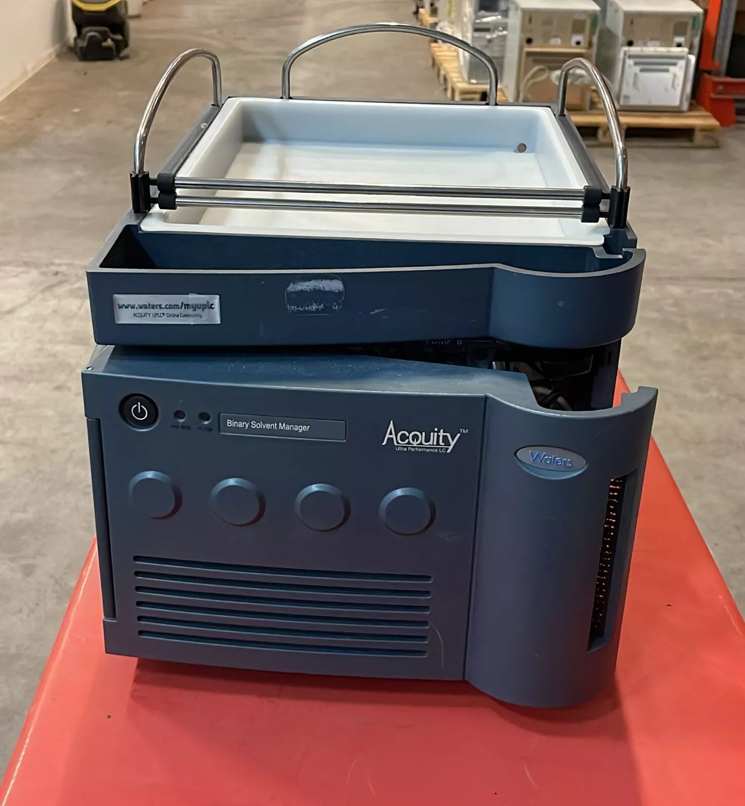 Waters Acquity Binary Solvent Manager UPLC 186015001 W/ Tray **AS IS