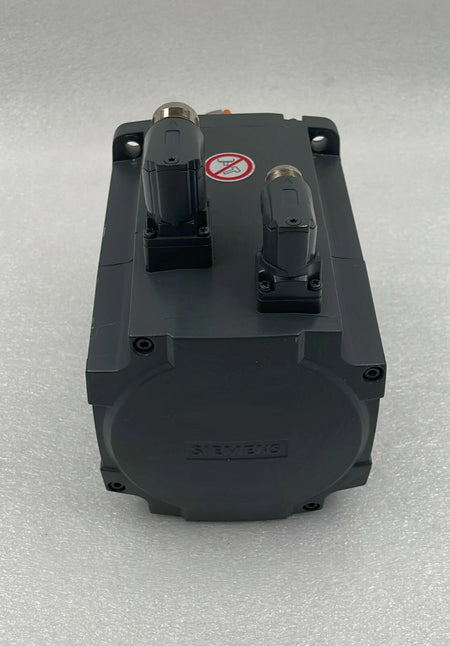 Siemens 1FL6064-1AC61-2AA1 rear housing and power connector view