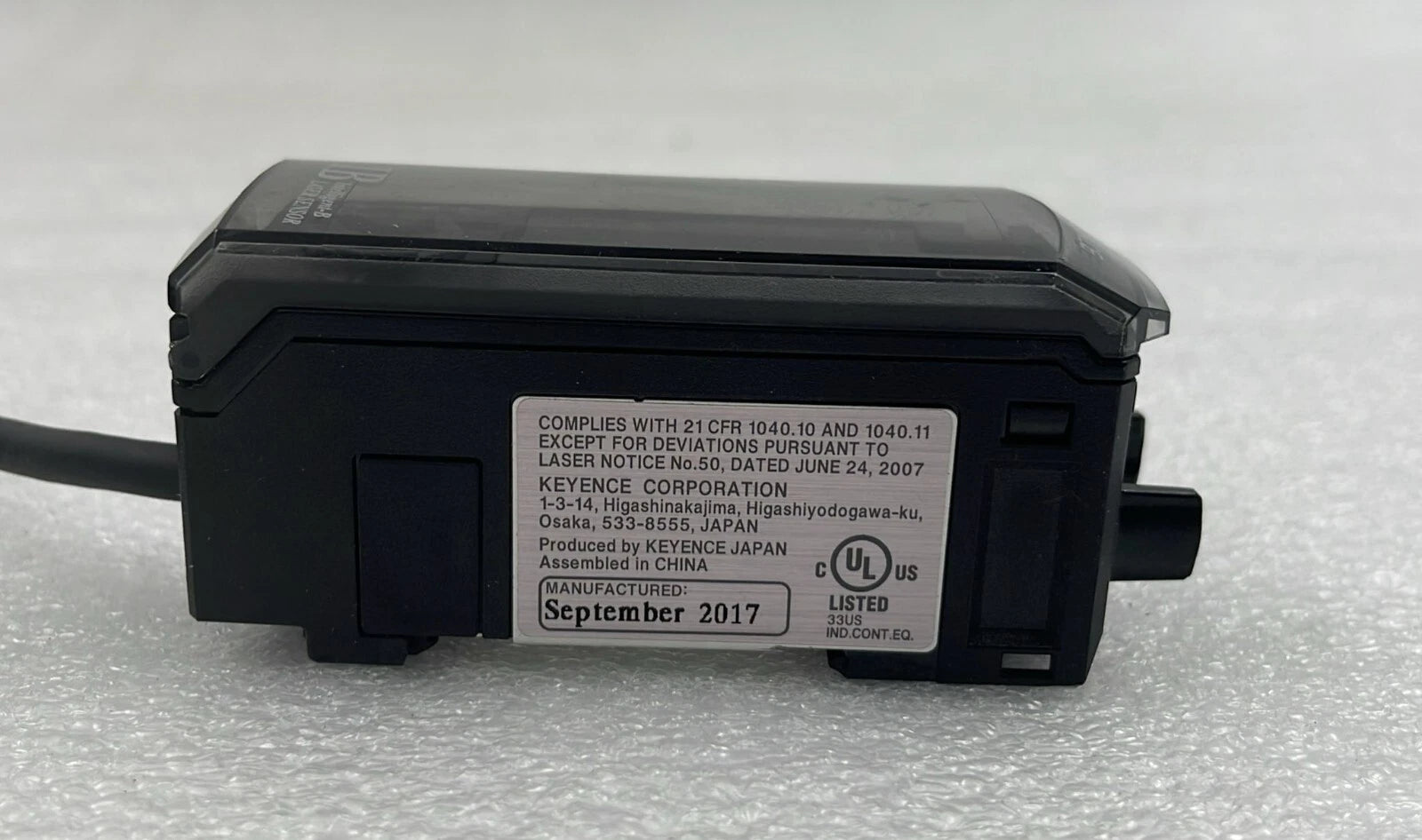 KEYENCE IB-1000 digital laser sensor amplifier connector