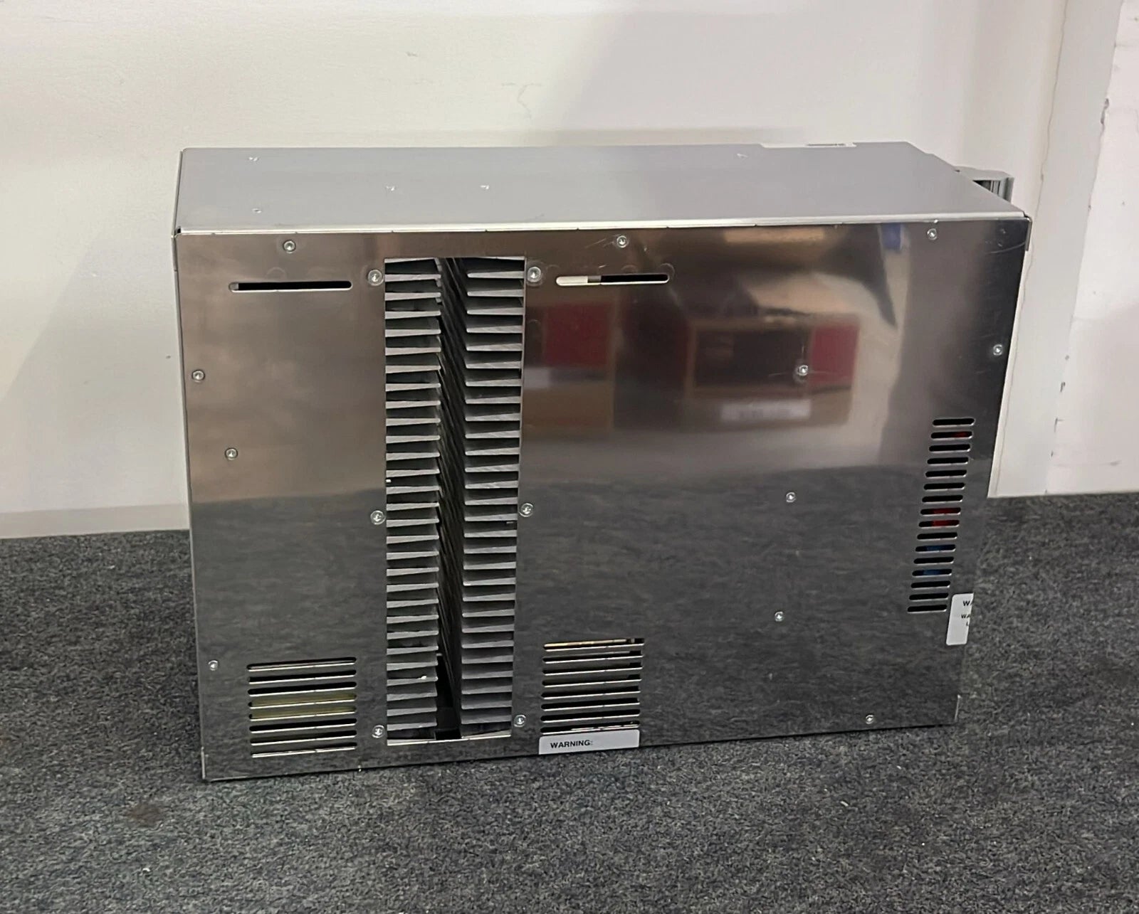 iie MLP10101 laser pump controller rear ventilation panel