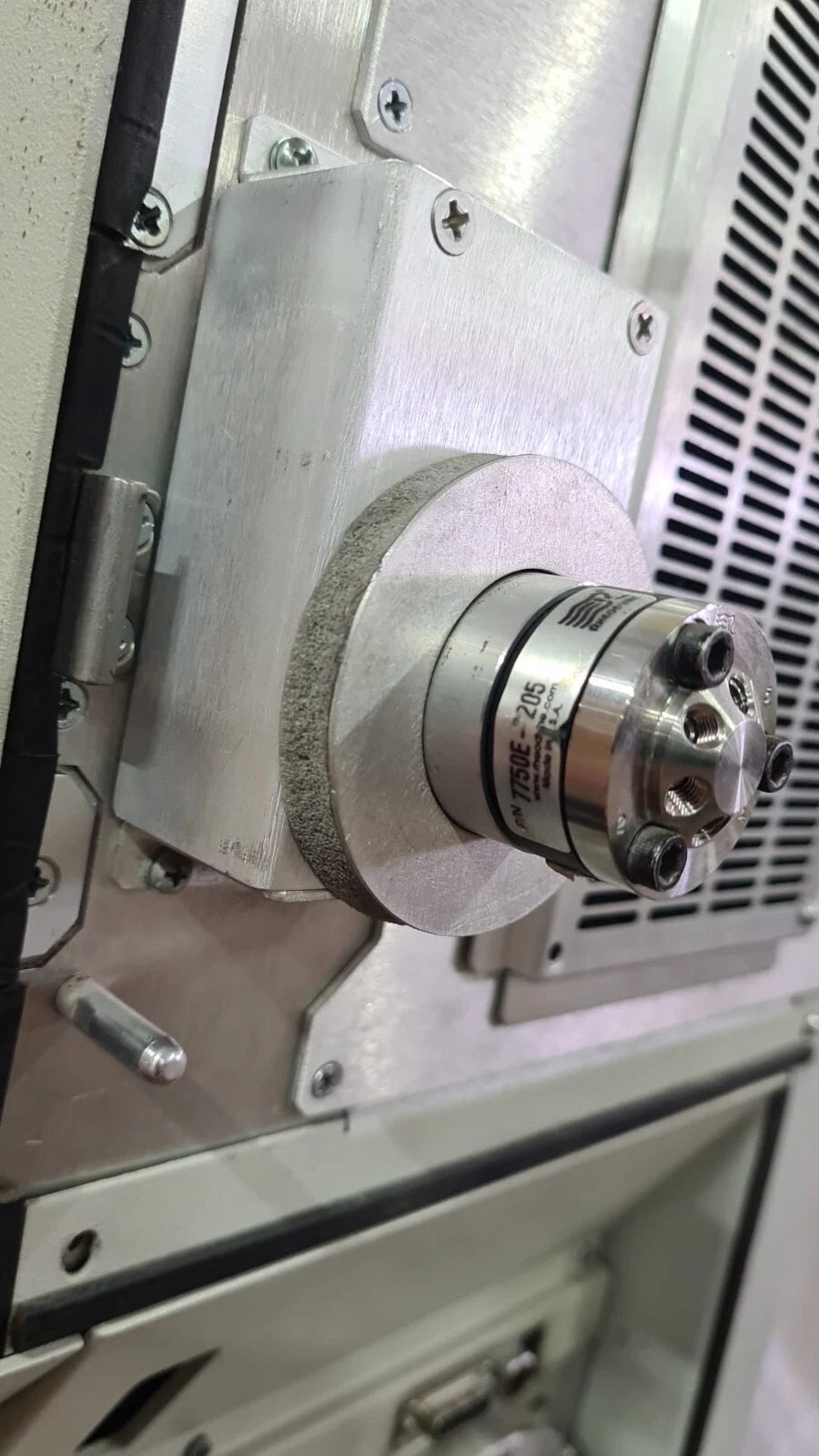 Thermo Fisher SCIENTIFIC TSQ Series QUANTUM ACCESS MAX Mass Spectrometer System