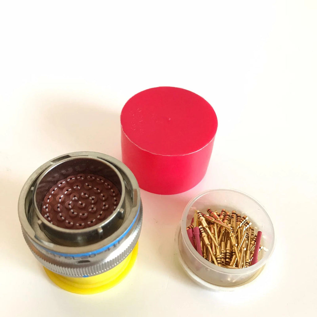 Amphenol Aerospace Mil-Spec MS3476L20-41P Circular Connectors With Pins