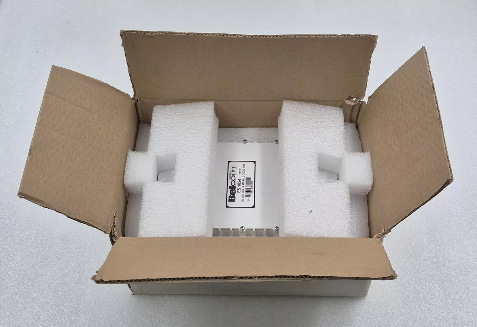 *NEW* Belcom Microwaves ES 1054 2W BUC 5.85-6.425 GHz L.O 7375 MHz C-Band