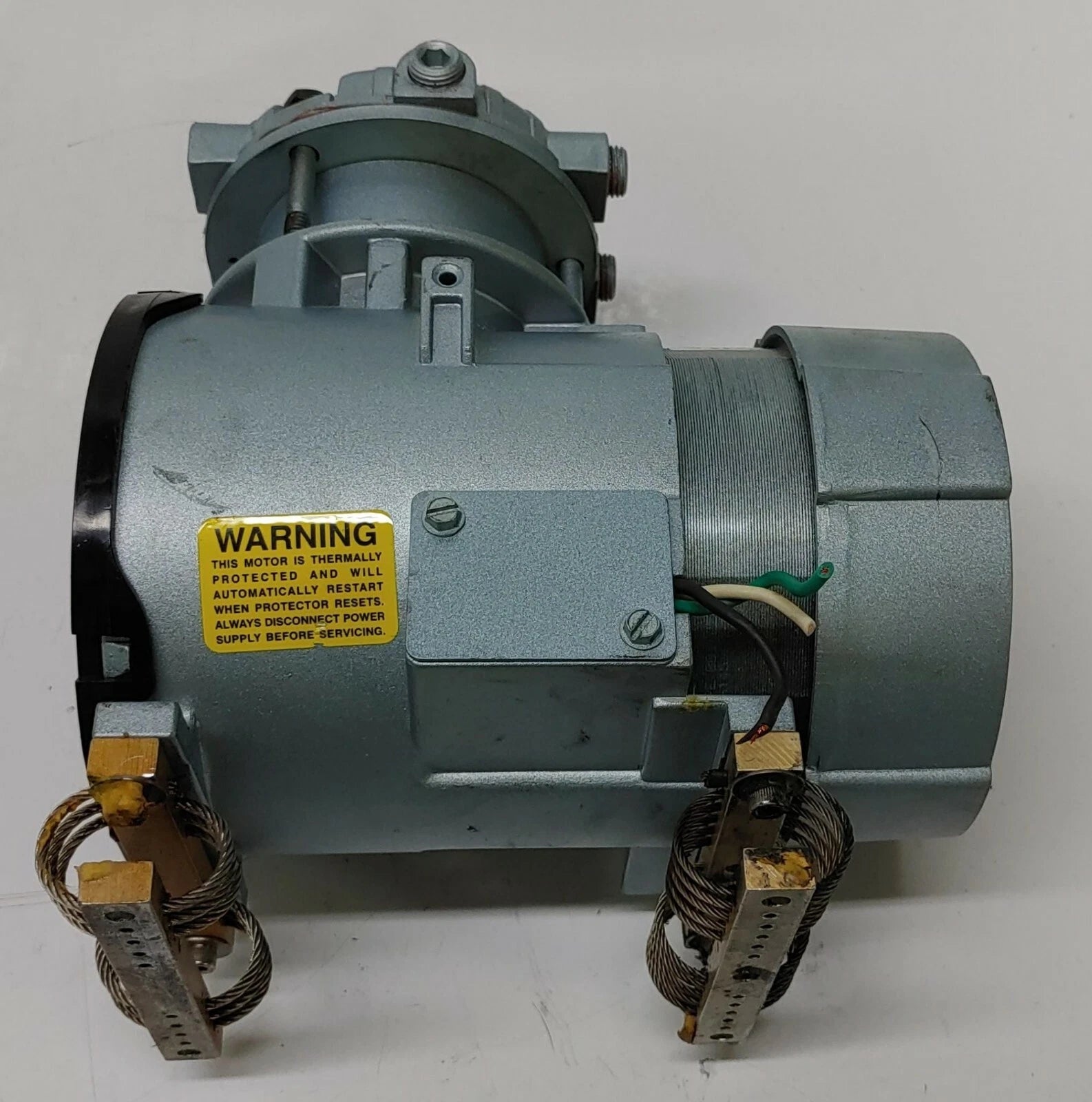 ROC-R GAST Model: ROA-P201-AA 115Volts 4.2Amps 60HZ 100PSI/6.9BAR ROCK-R