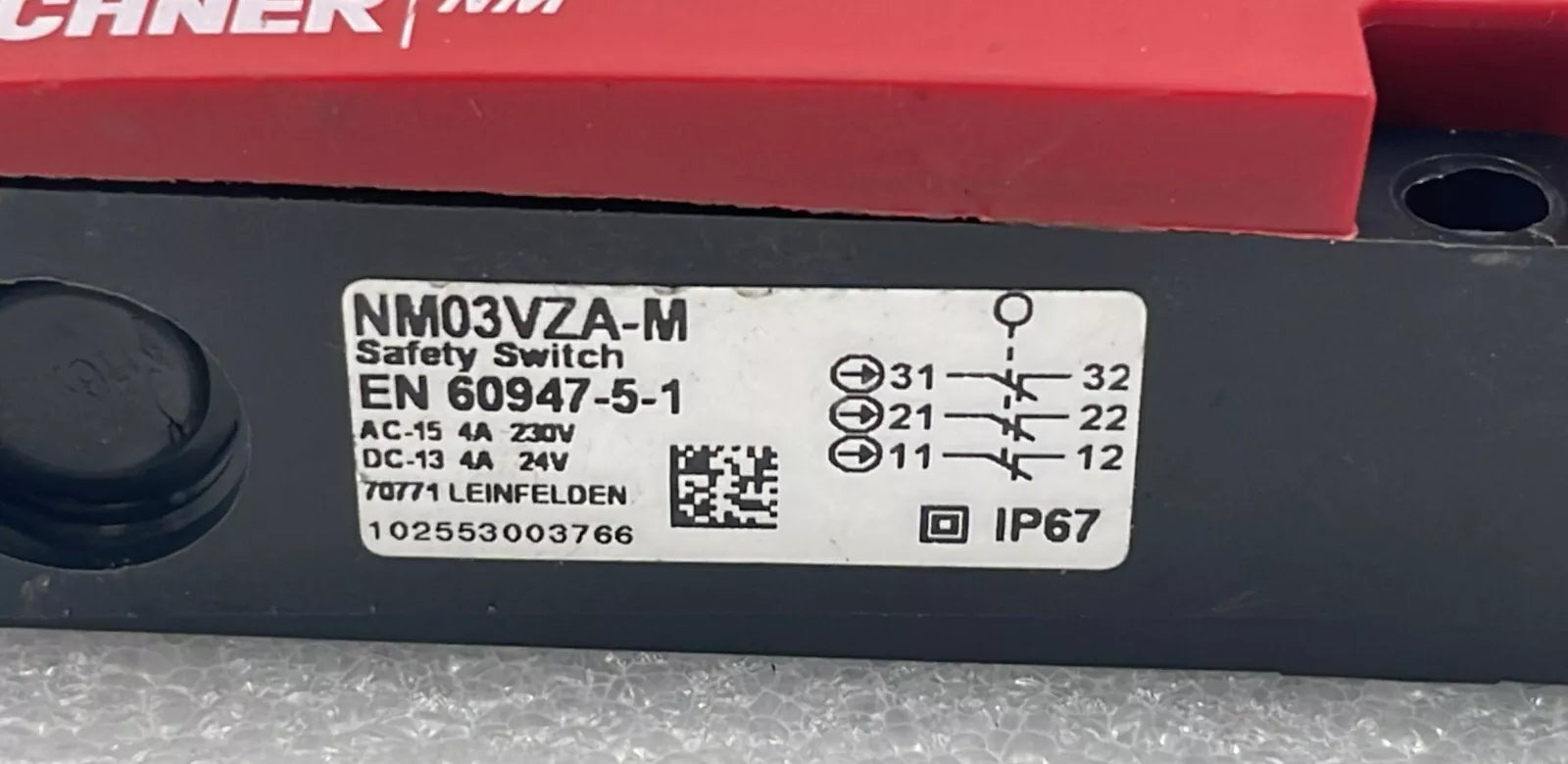 [LOT 2 PCS] Euchner NM03VZA-M Safety Switch 60947-5-1