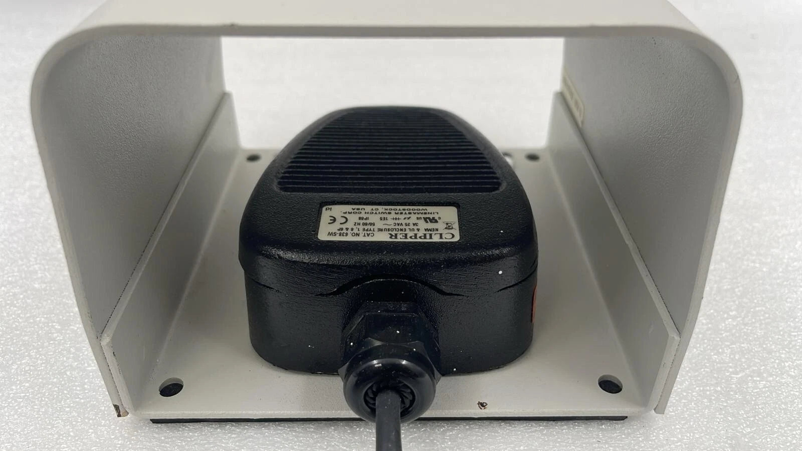 Linemaster Clipper underside view with cable entry