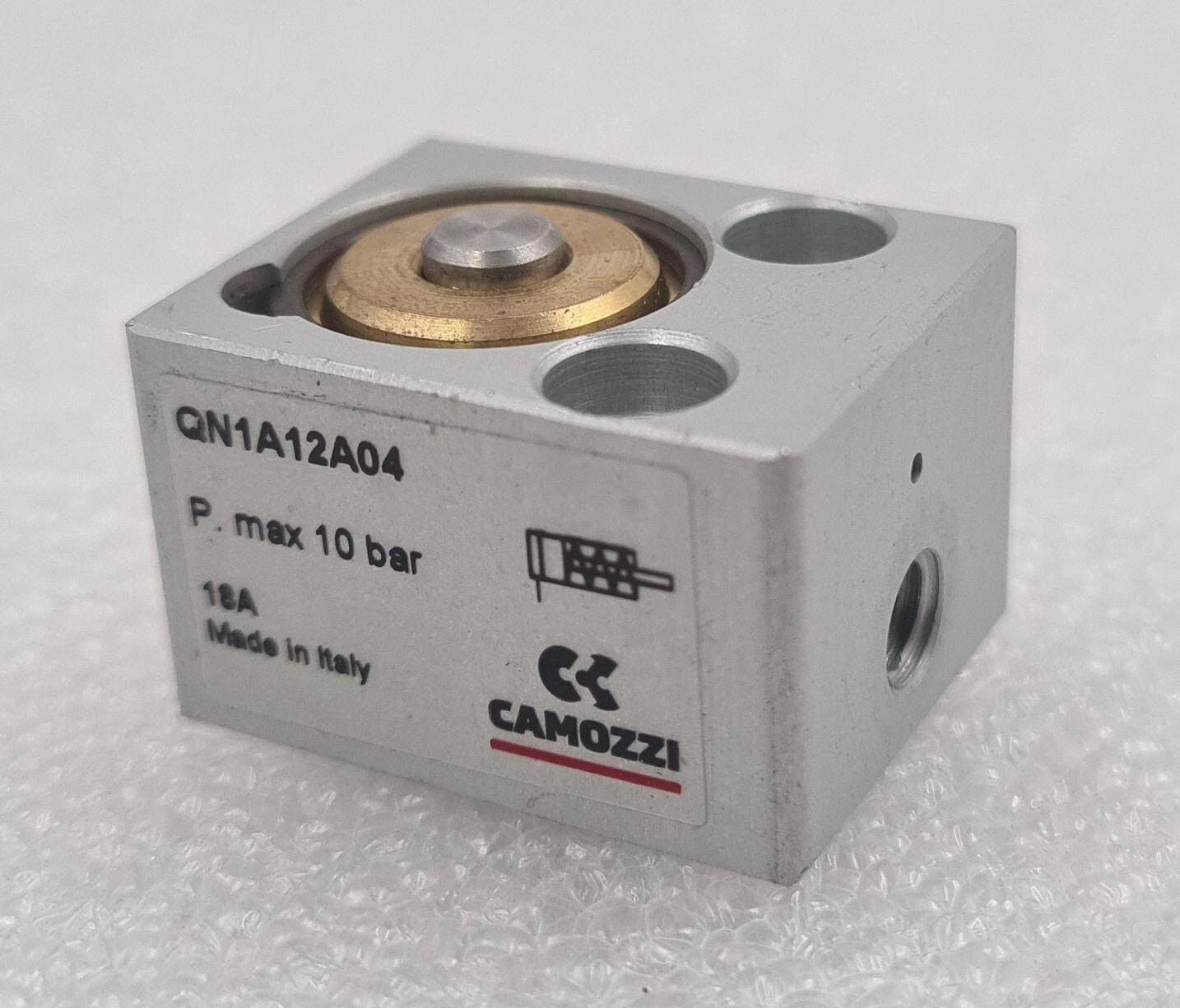 NEW - CAMOZZI QN series QN1A12A04 Miniature Air Cylinder Short Stroke 10-bar 18A