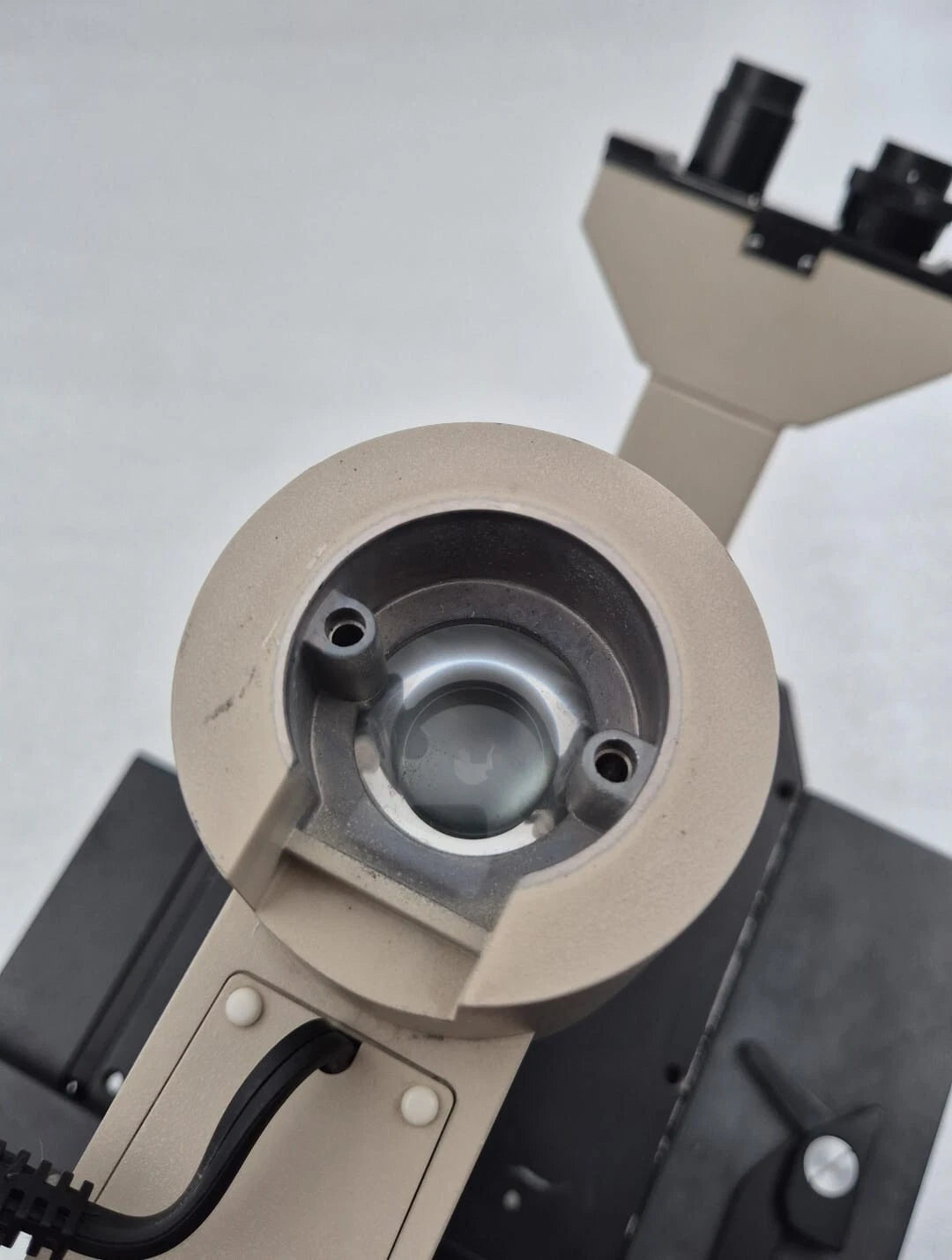 OLYMPUS CK2 Inverted Binocular Microscope 220/240V **AS-IS**