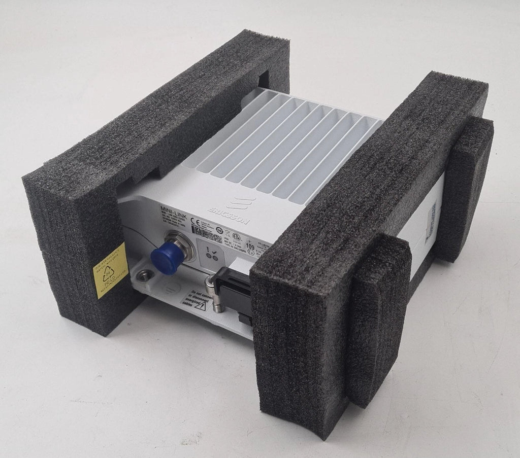 NEW - Ericsson Radio unit UKL 402 15/02H MINI-LINK 6363 23/02H R2A