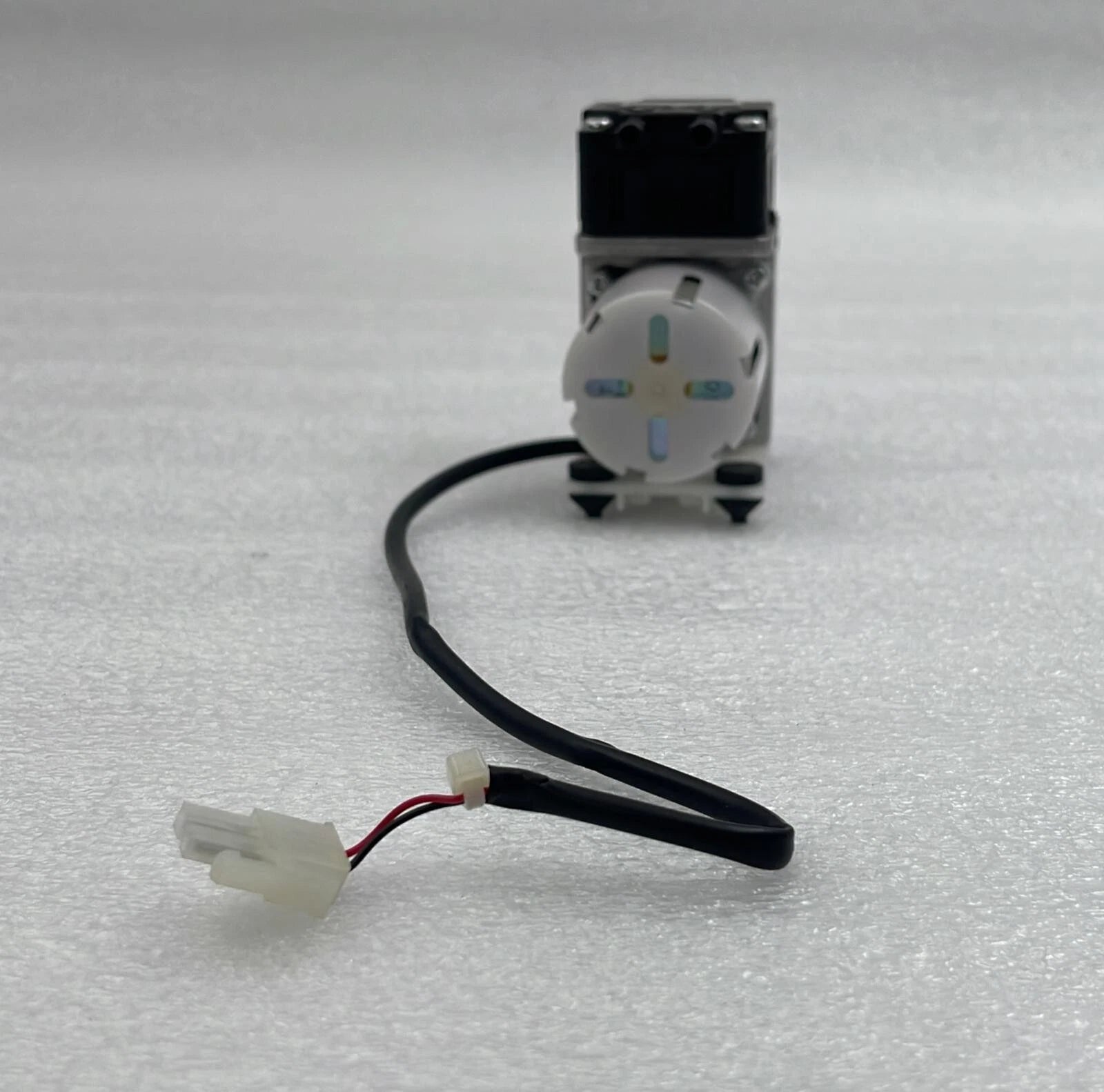 Nitto Kohki DP0102S-0001 Compressor Vacuum Pump 24Vdc 0.5A