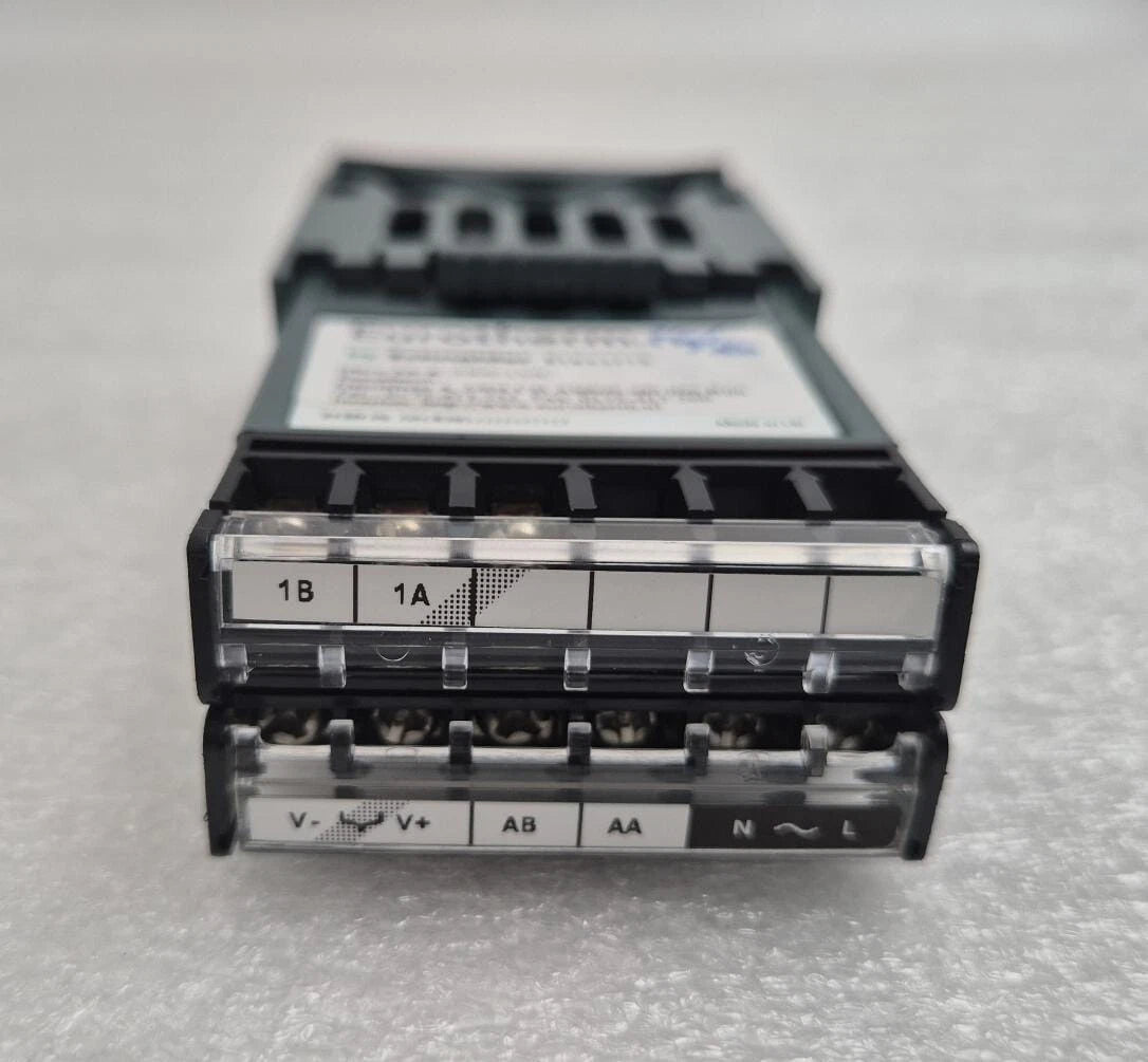 Schneider Eurotherm 2132i digital temperature controller overview