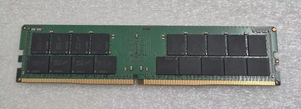 Micron MTA36ASF8G72PZ-3G2E1VL 64GB 2RX4 RDIMM PC4-3200AA Server Memory RAM
