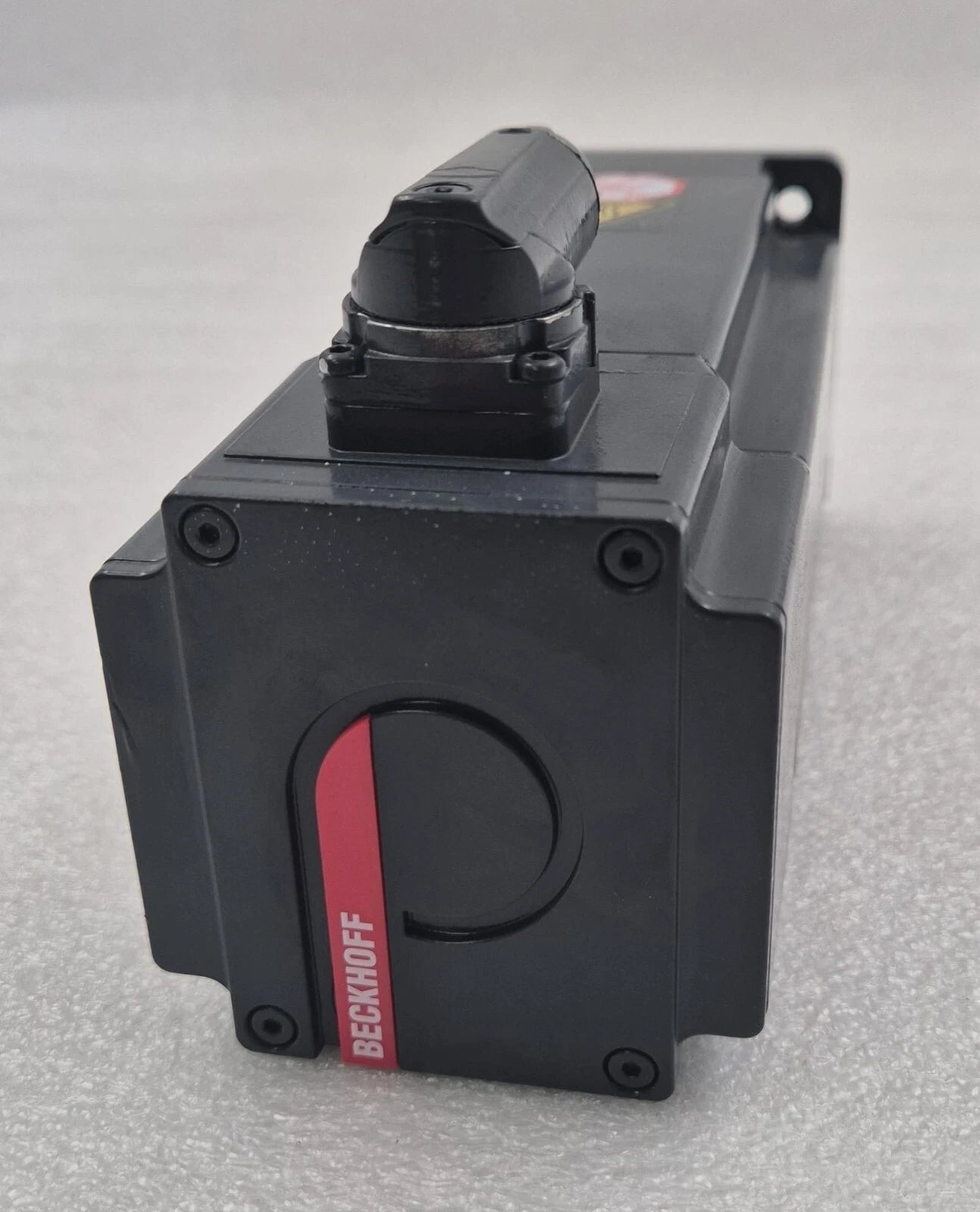 BECKHOFF AM8033-1F20-0000 Servo Motor 6000rpm 1.7kW 24VDC