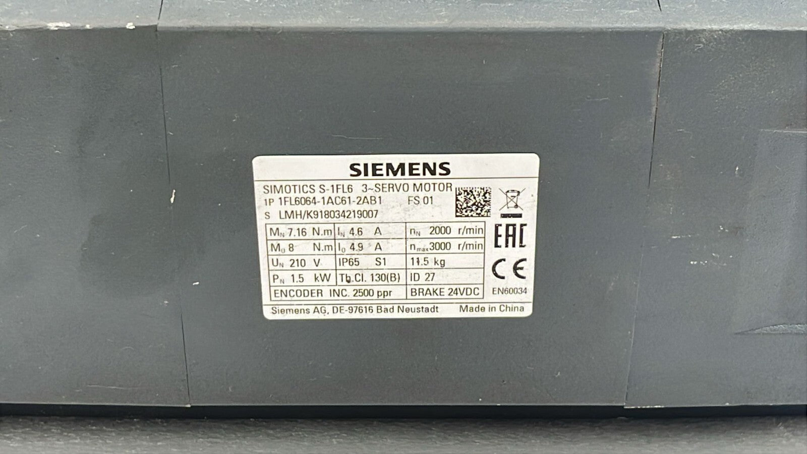 Siemens S-1FL6 3-Servo Motor 1FL6064-1AC61-2AB1 2500-RPM 24-VDC