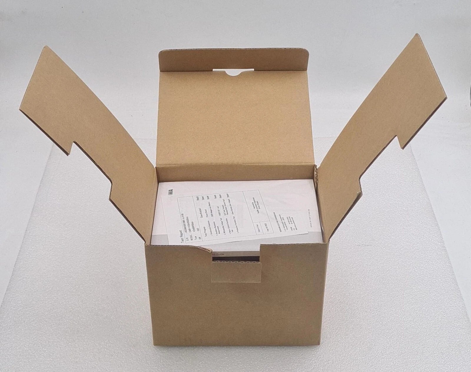 NEW - YASKAWA V1000 Frequency Inverter CIMR-VCBA0002BAA / VZAB0P2BAA 0.37/0.25kW