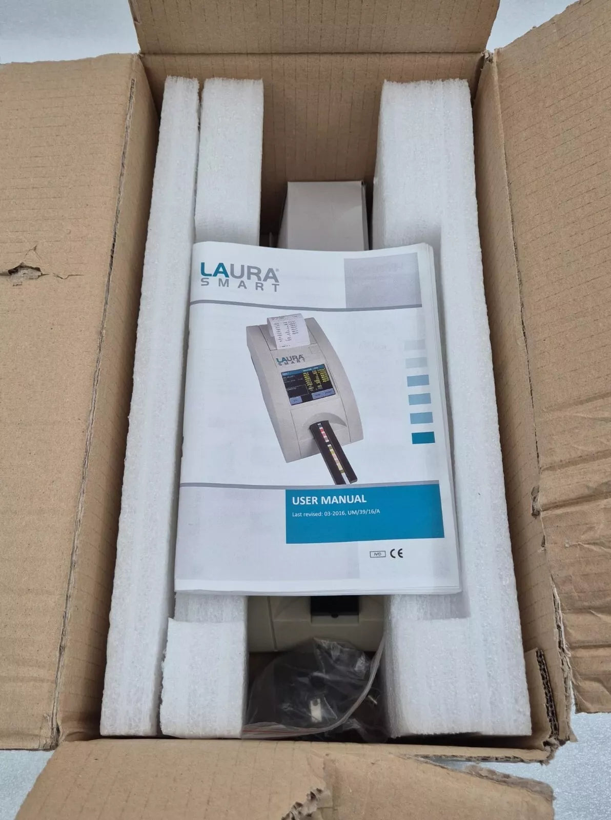 NEW - Erba LAURA SMART Urine Reader Compact Strip Analyzer Urinalysis INS00064