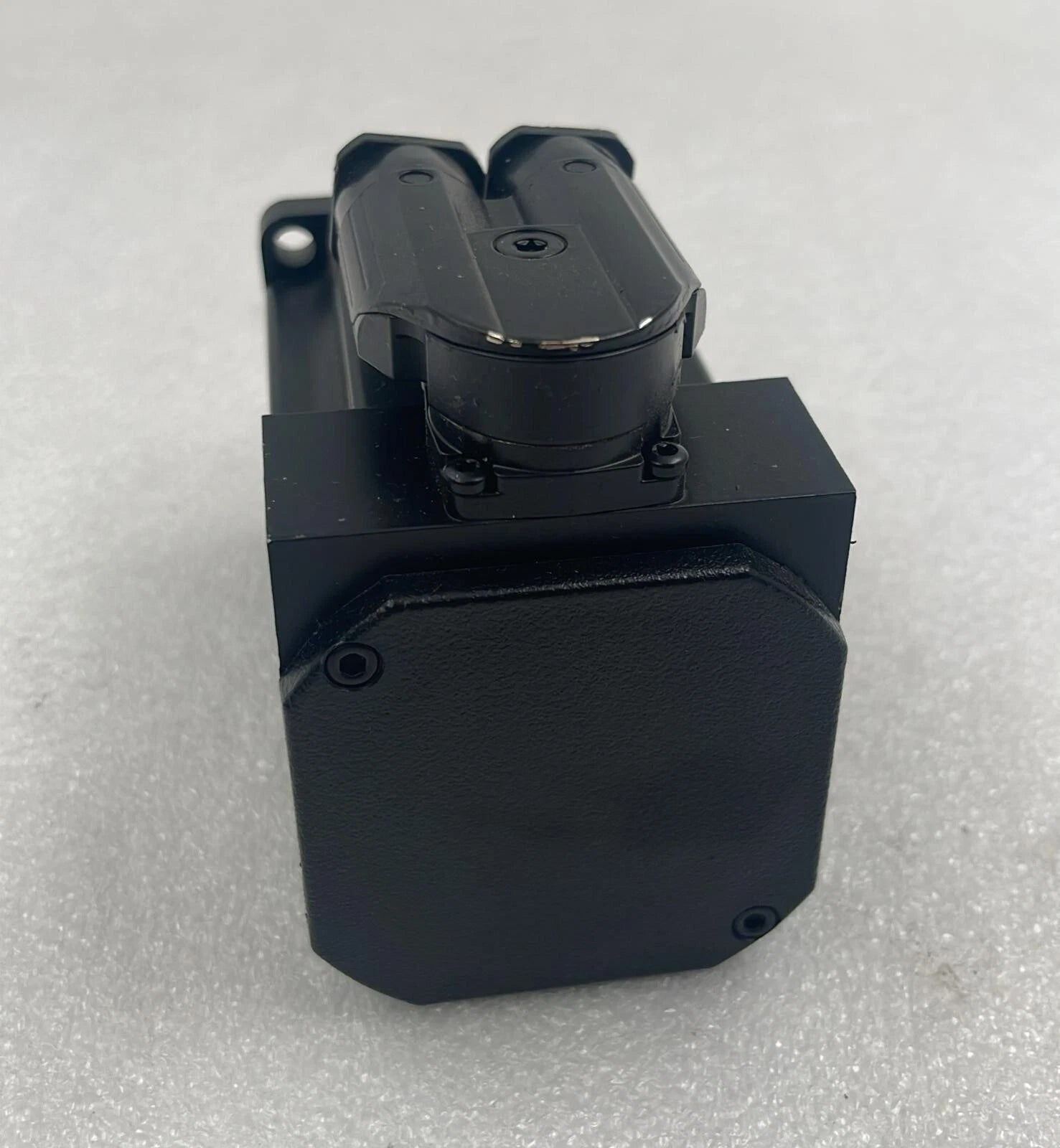 B&R Automation 8LVA23.R0030D027-0 Synchronous Servo Motor