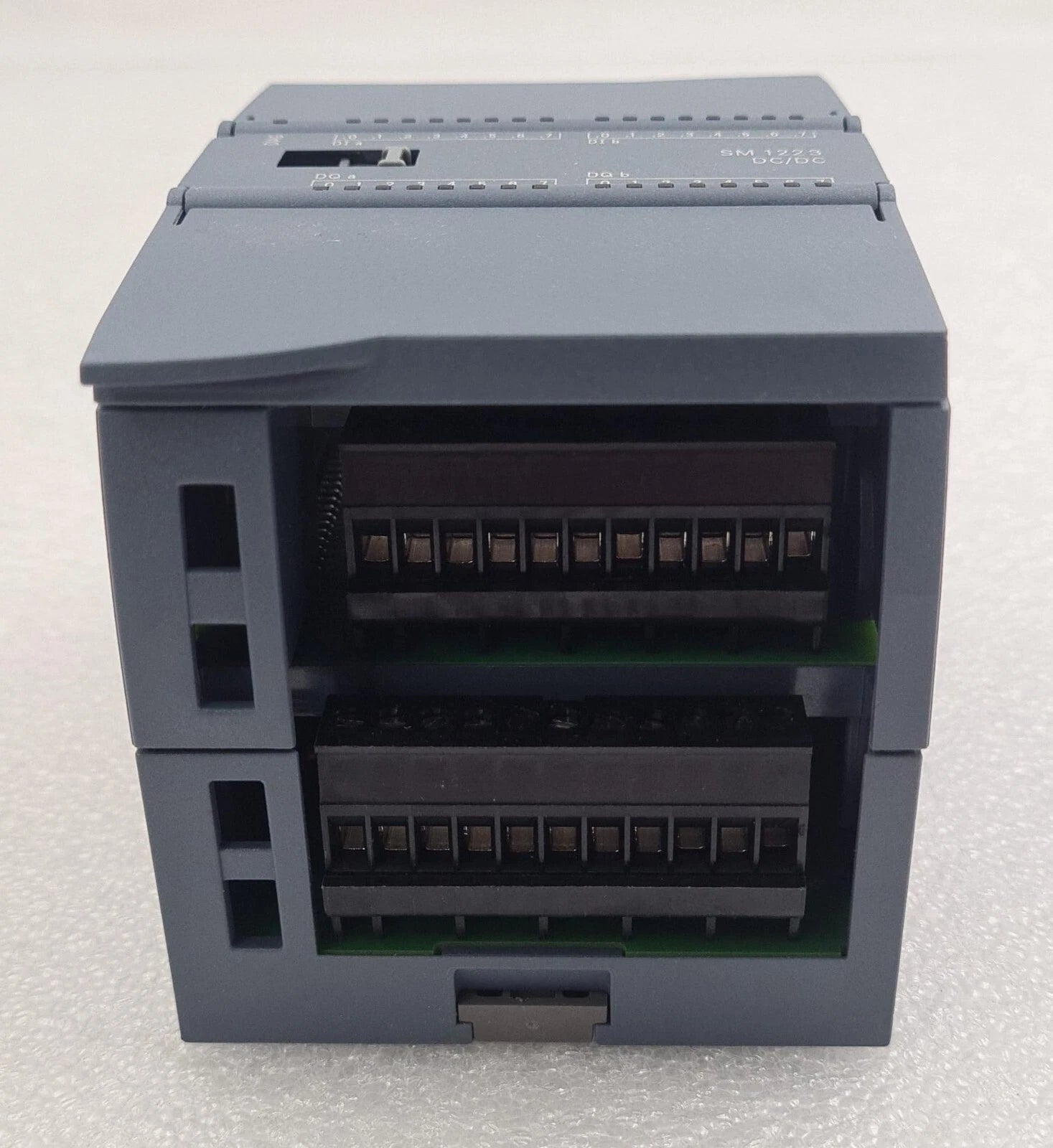 NEW- Siemens SIMATIC S7-1200 SM 1223 DC/DC 6ES7 223-1BL32-0XB0 DIGITAL I/O 24VDC