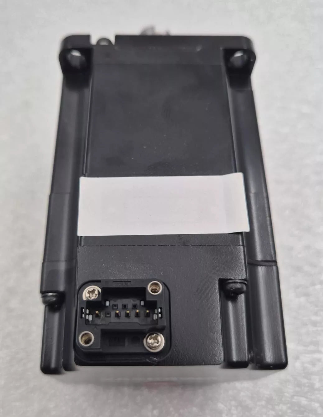 YASKAWA SGM7J-04A6A61 AC SERVO MOTOR