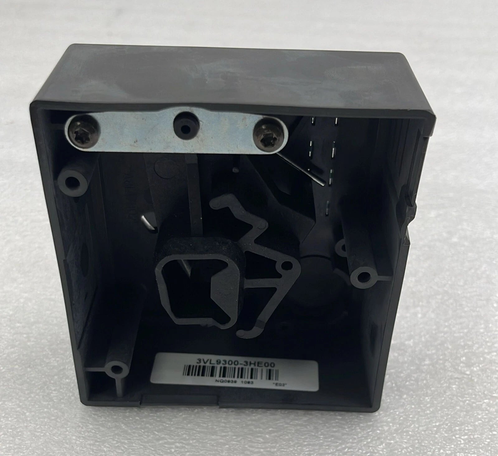 Siemens 3VL9300-3HE00 Frount Mount Rotary Drive Switch