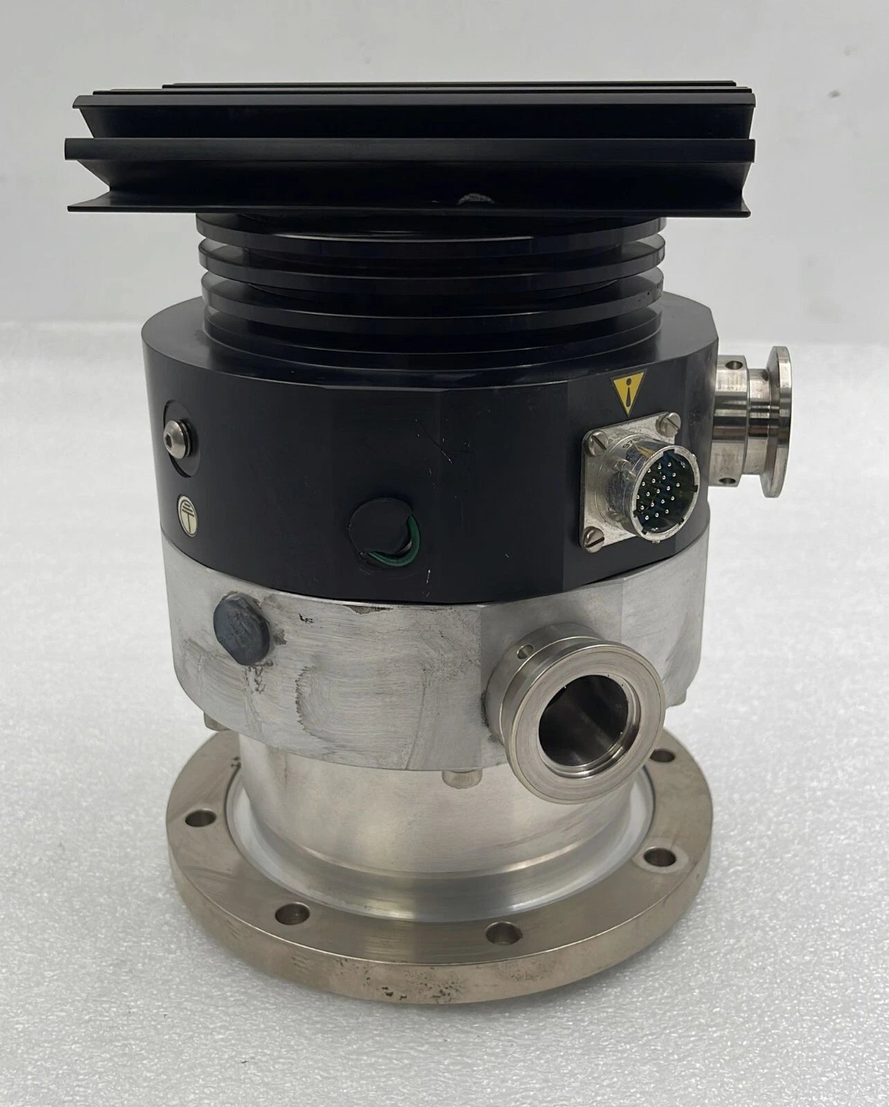 Edwards B753-04-000 Agilent G2589-80062 Turbomolecular Vacuum Pump