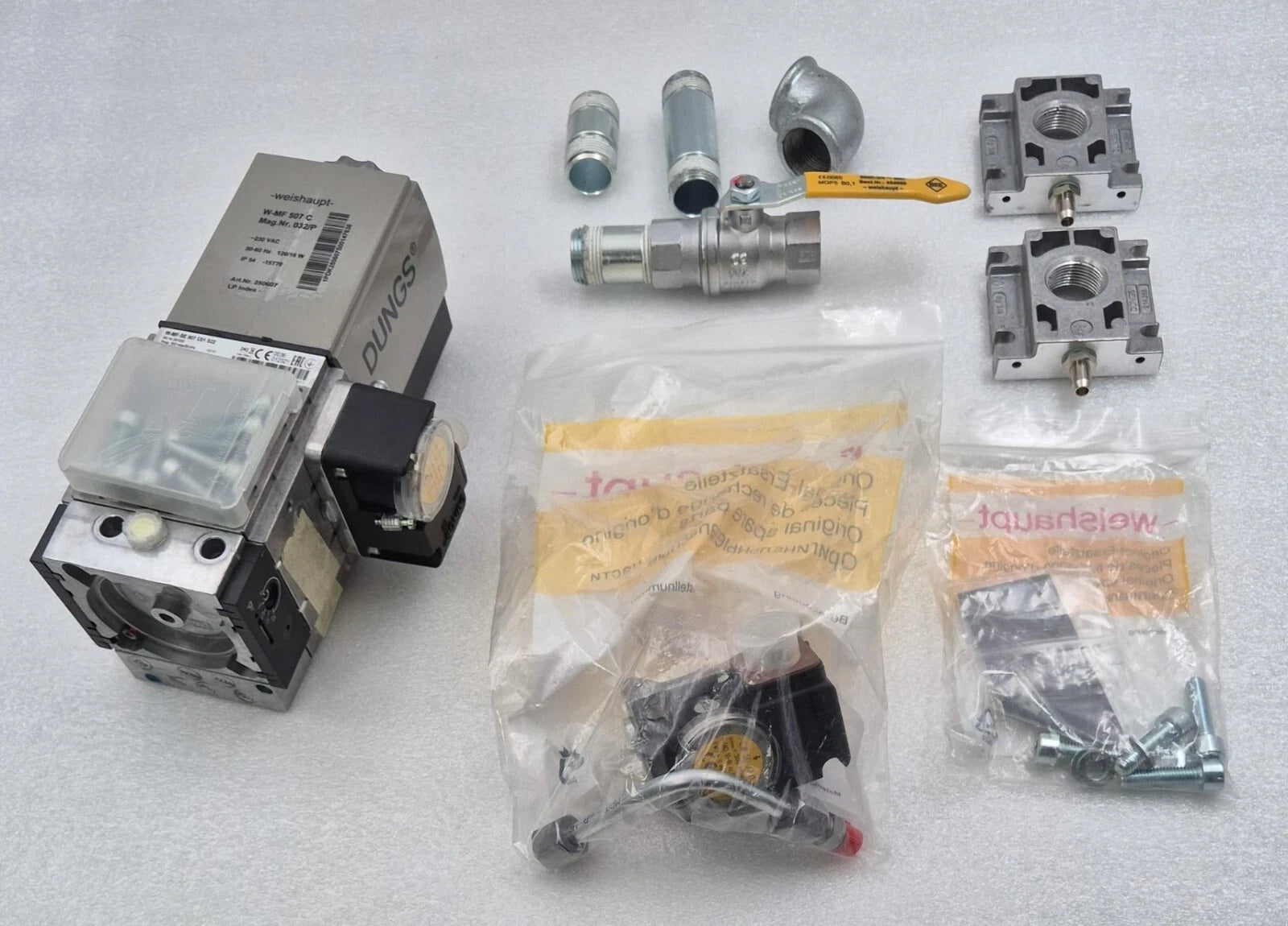 NEW - DUNGS Weishaupt W-MF-SE 507 C01 S22 247023 Solenoid Valve Manifold Burner