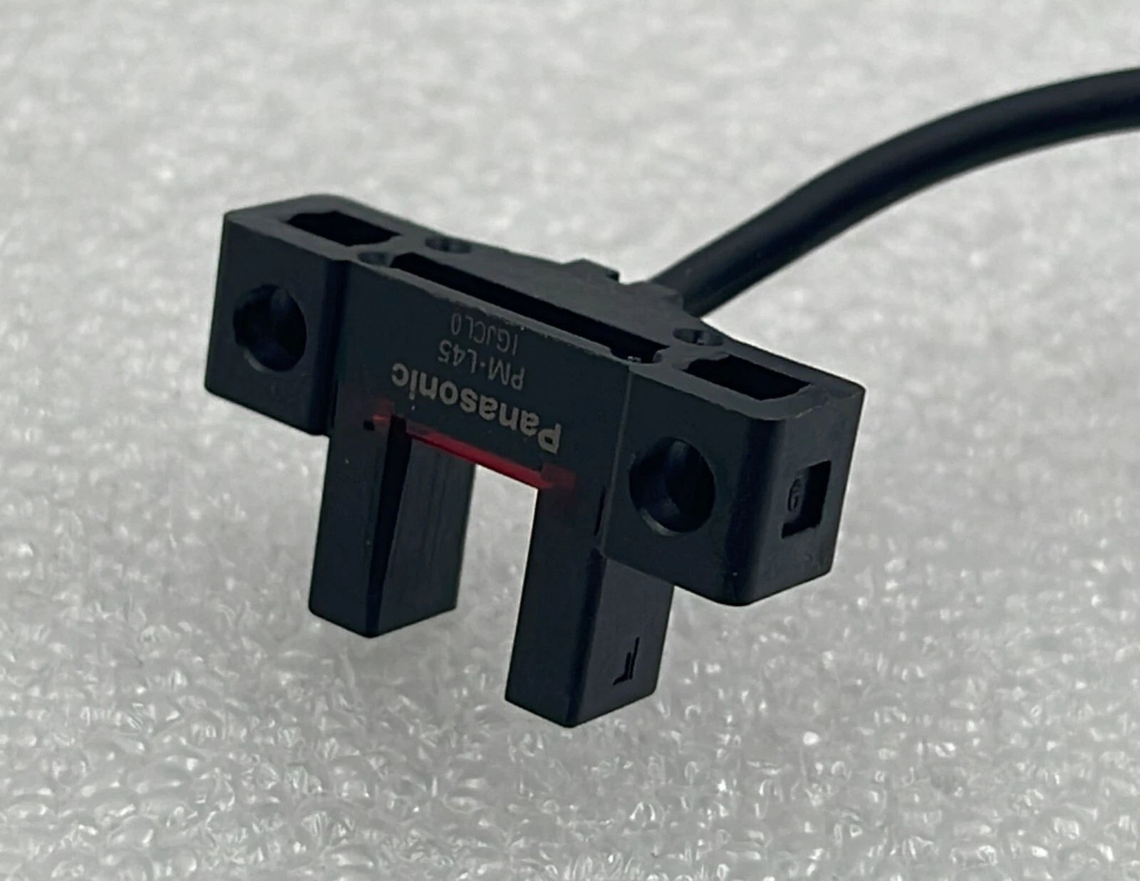 [LOT 10 PCS] NEW - Panasonic PM-L45 U-Shaped Micro Photosensor UPML45
