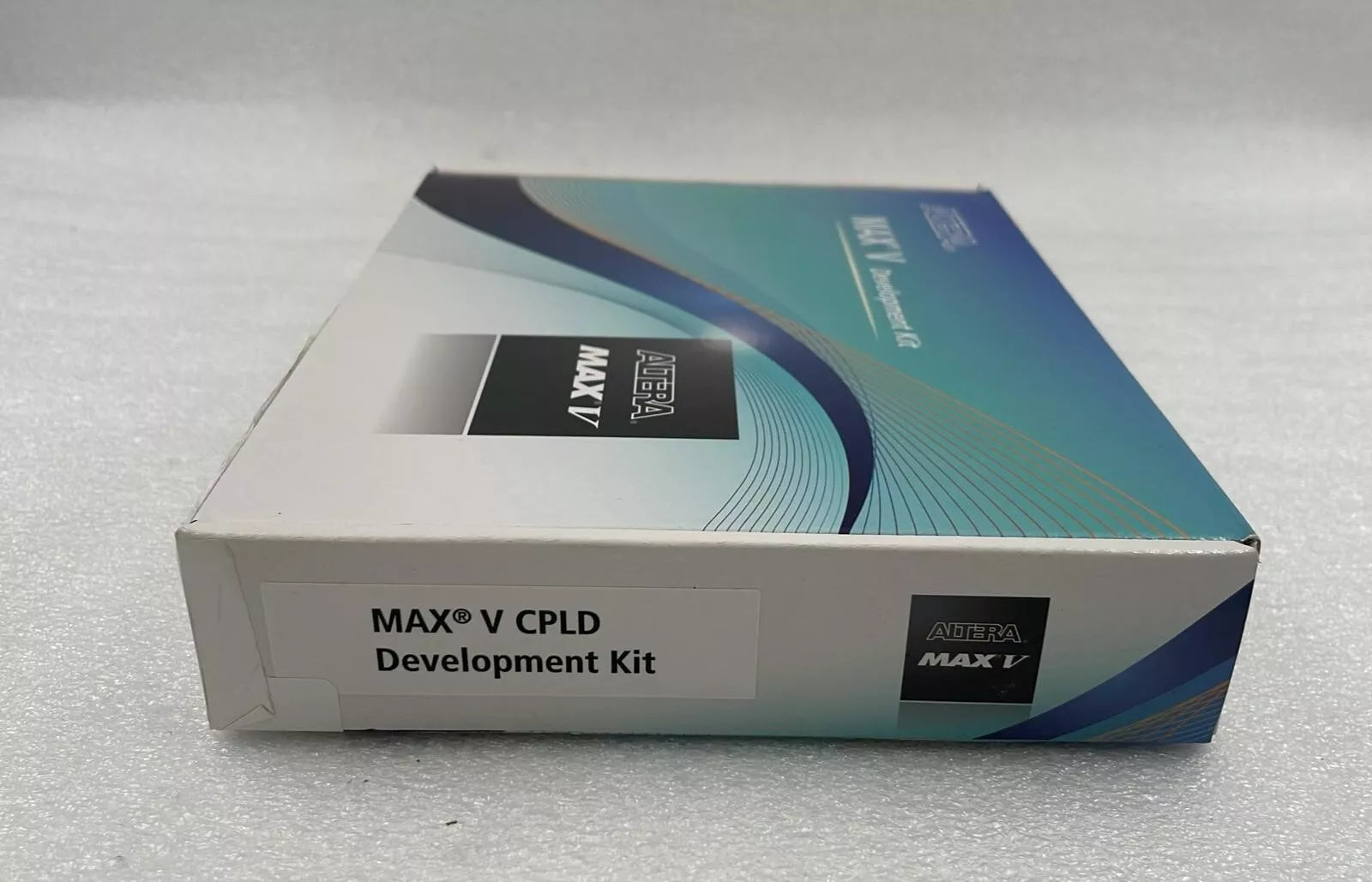 Altera MAX-V CPLD Development Kit DK-DEV-5M570ZN **NEW SEALED**