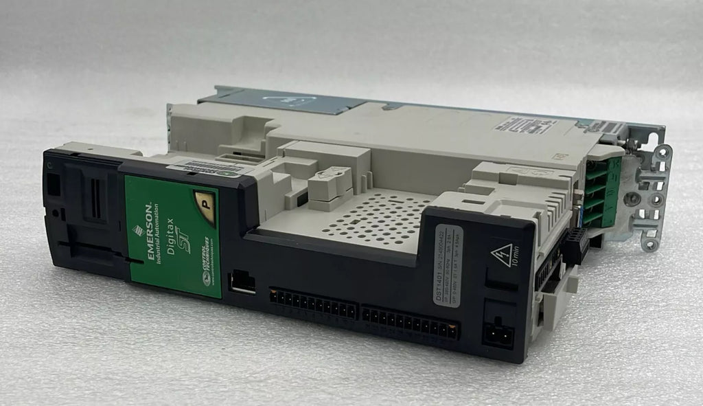 EMERSON Control Techniques Digitax ST DST1401 Servo Drive 3098-0066 50-60Hz 3ph