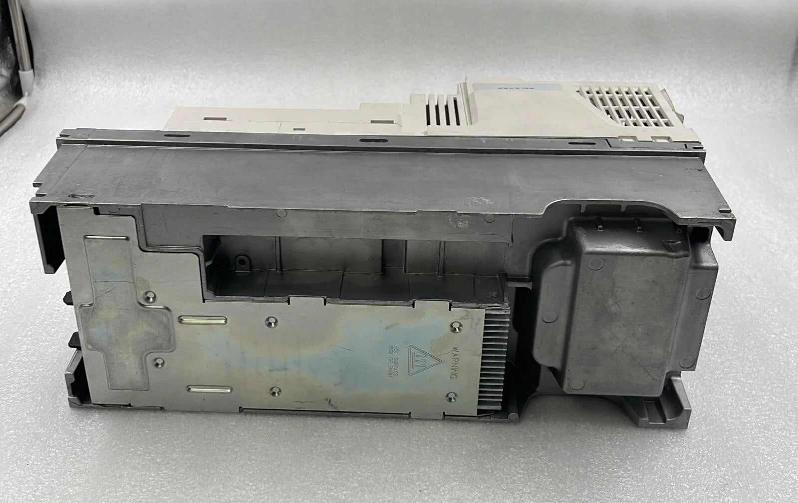 NIDEC Unidrive M700 HS72 VFD 15kW 20HP 3PH 480V HS72-054 00300 A **AS IS