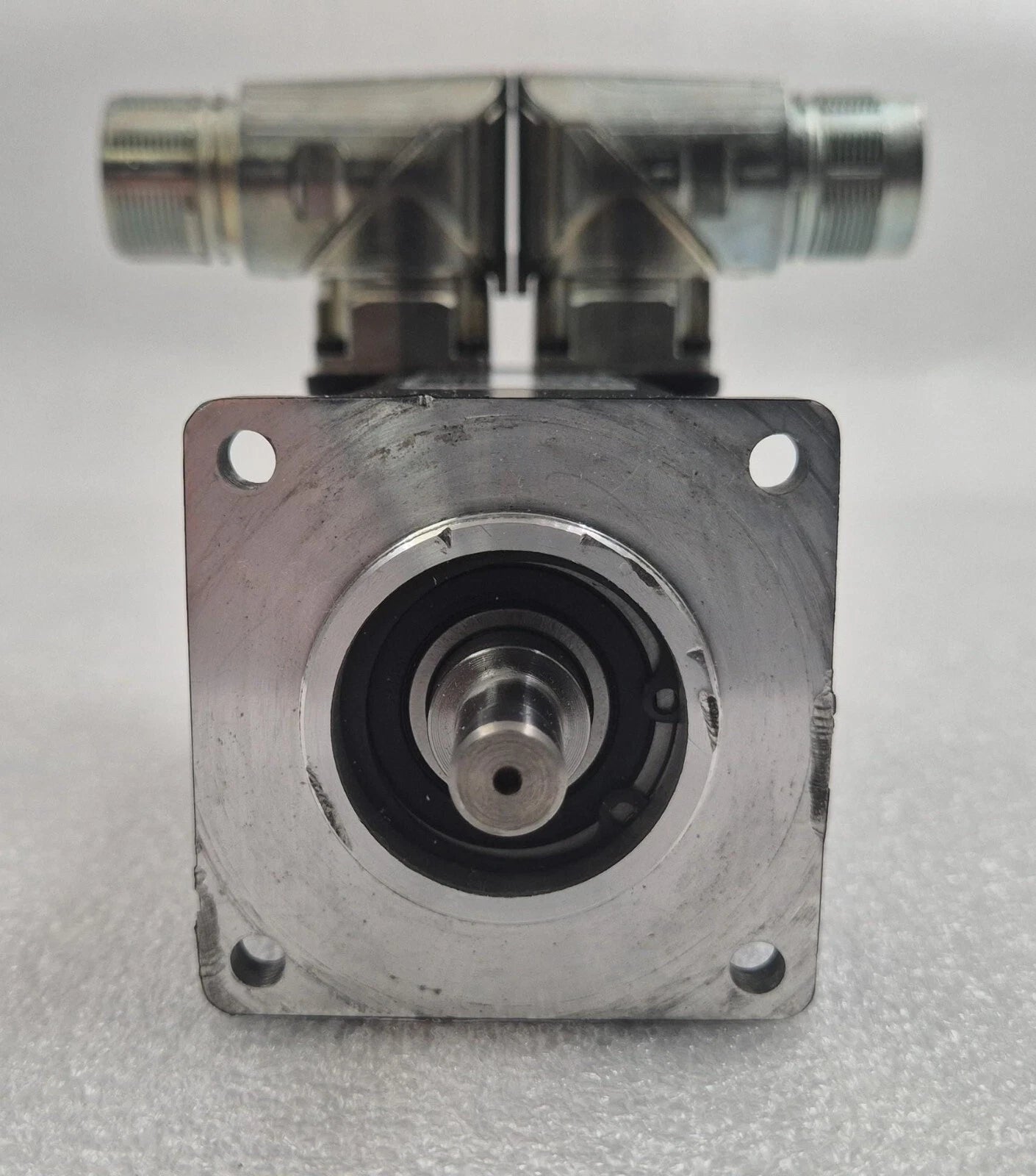 Kollmorgen AKM22C-ENB2EH00 PM Servo Motor 6000 RPM 0.45 kW