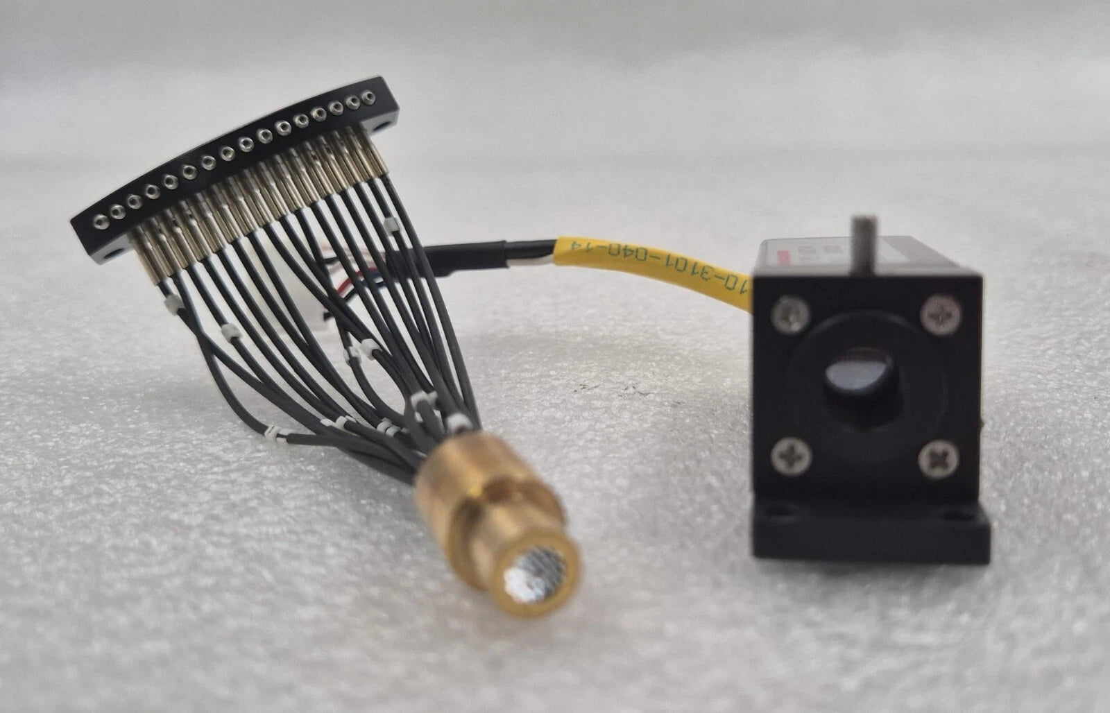 HAMAMATSU H10721-01 Photomultiplier Tube PMT Module W/ Fiber Optic Connector