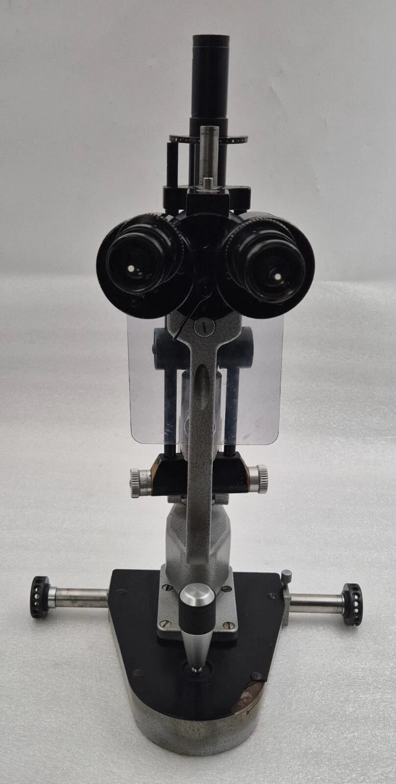 Haag Streit Bern 900 slit lamp front view
