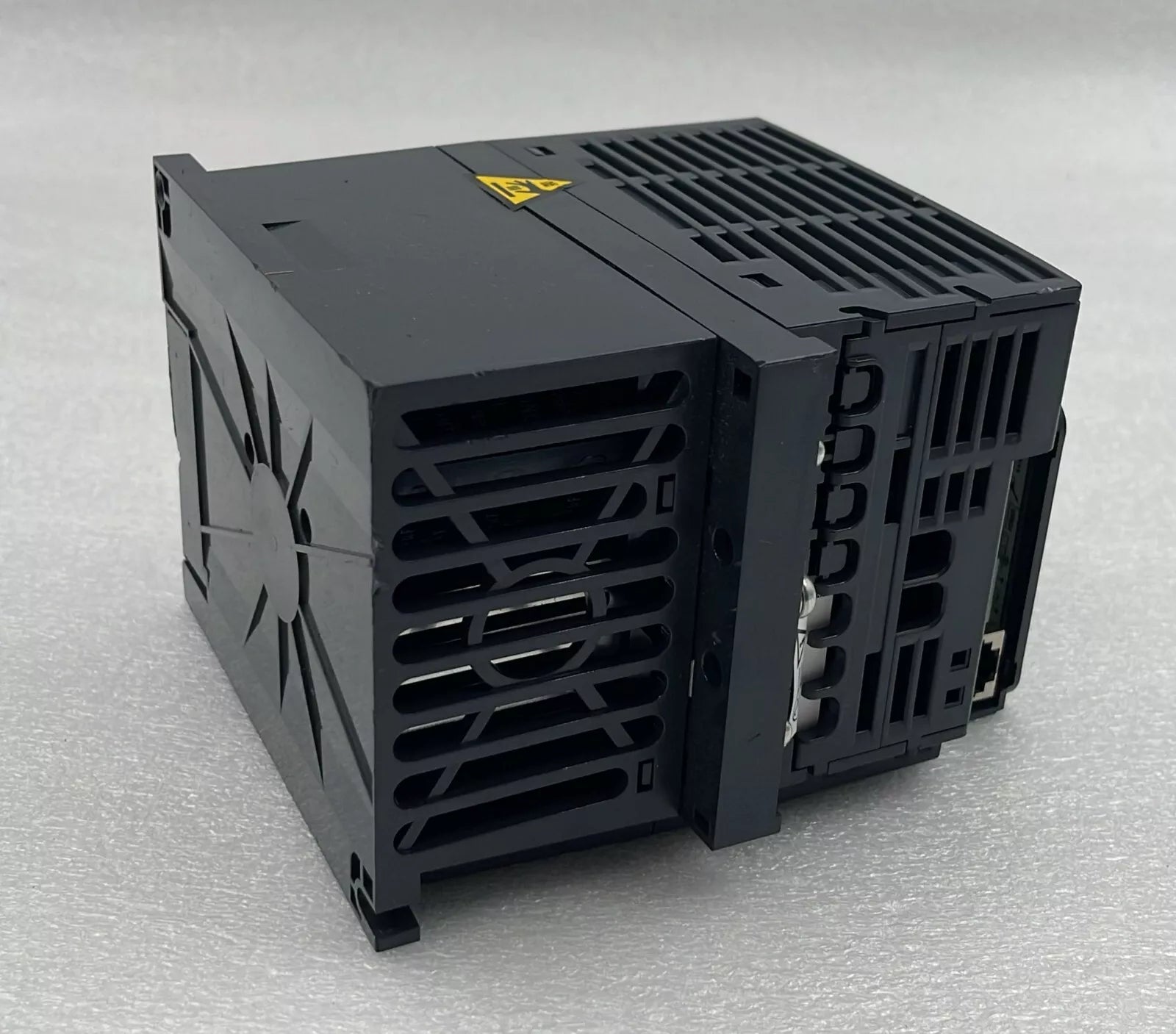 Schneider Electric Altivar 320 ATV320U22M2C AC Drive 2.2kW 3HP