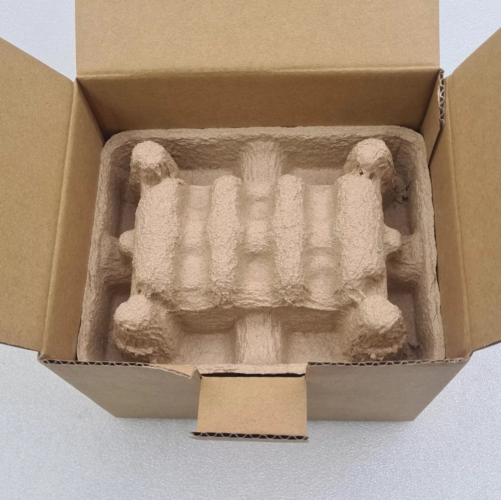 NEW - YASKAWA V1000 Frequency Inverter CIMR-VCBA0002BAA / VZAB0P2BAA 0.37/0.25kW