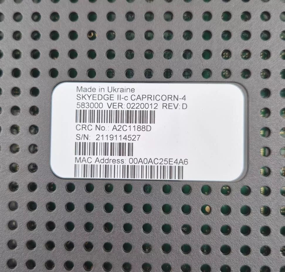 SKYEDGE II-c CAPRICORN-4 583000 VER: 0220012 REV D Modem 4-Port