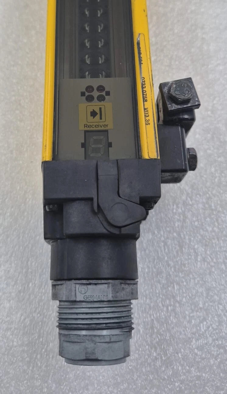 SICK C4000 C40E-0601CA010 Photoelectric Sensor 1018594 Safety Light Receiver