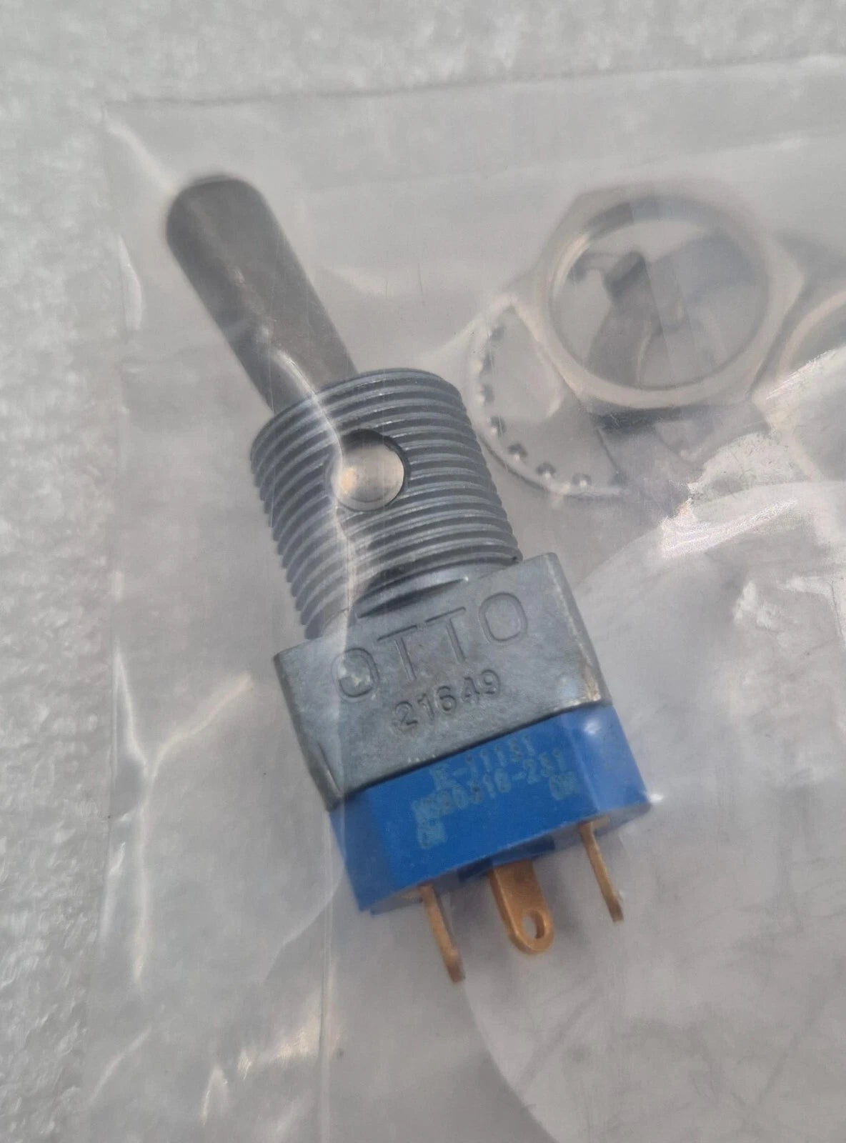 [LOT 4] NEW - OTTO 21649 MS90310-231 TOGGLE SWITCH PANEL MOUNT-THREAD 2-Position